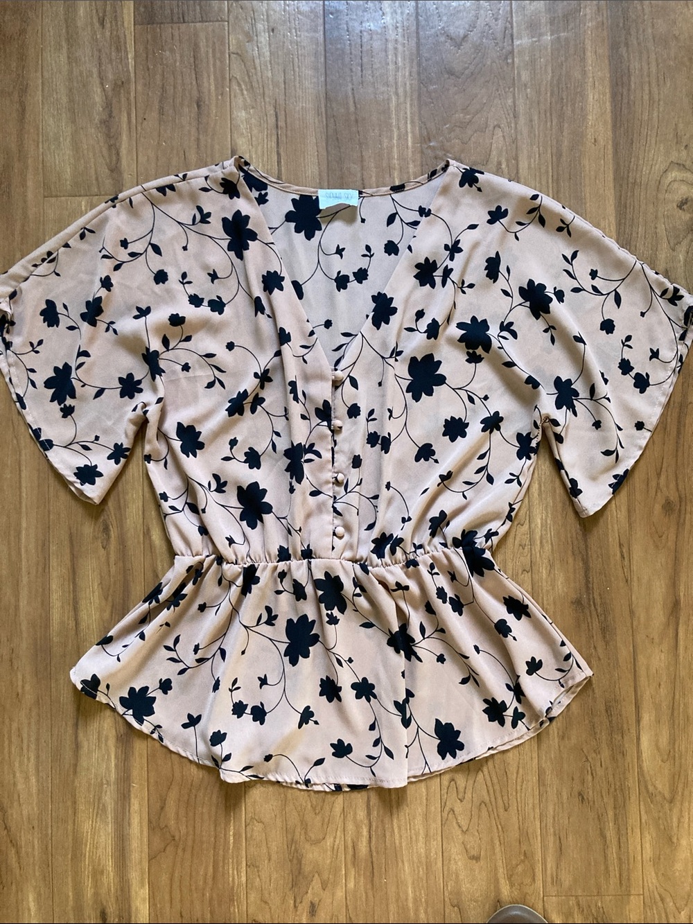 Floral Button-Front Peplum Blouse - Blush/Black Elastic